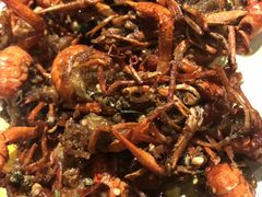 -巴厘龙虾·榜首油焖大虾(音乐学院·沿江酒馆店)