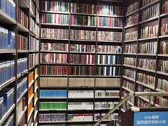 -钟书阁(群光广场店)