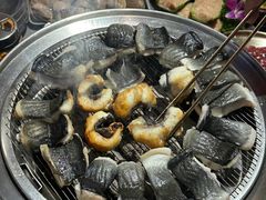 -围炉肉舍•炭烤活鳗•丹东海鲜烤肉(步行街店)