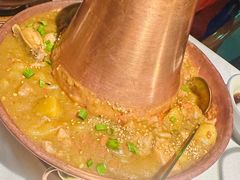 铜锅油焖鸡-雀舞云南菜(天津天河城购物中心店)