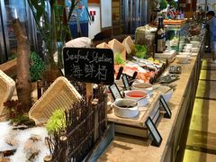 自助取餐区-大中华希尔顿酒店-念自助餐·嗨啤·小龙虾
