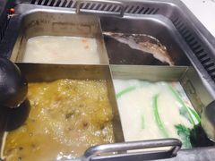四宫格-海底捞火锅(锦艺城店)