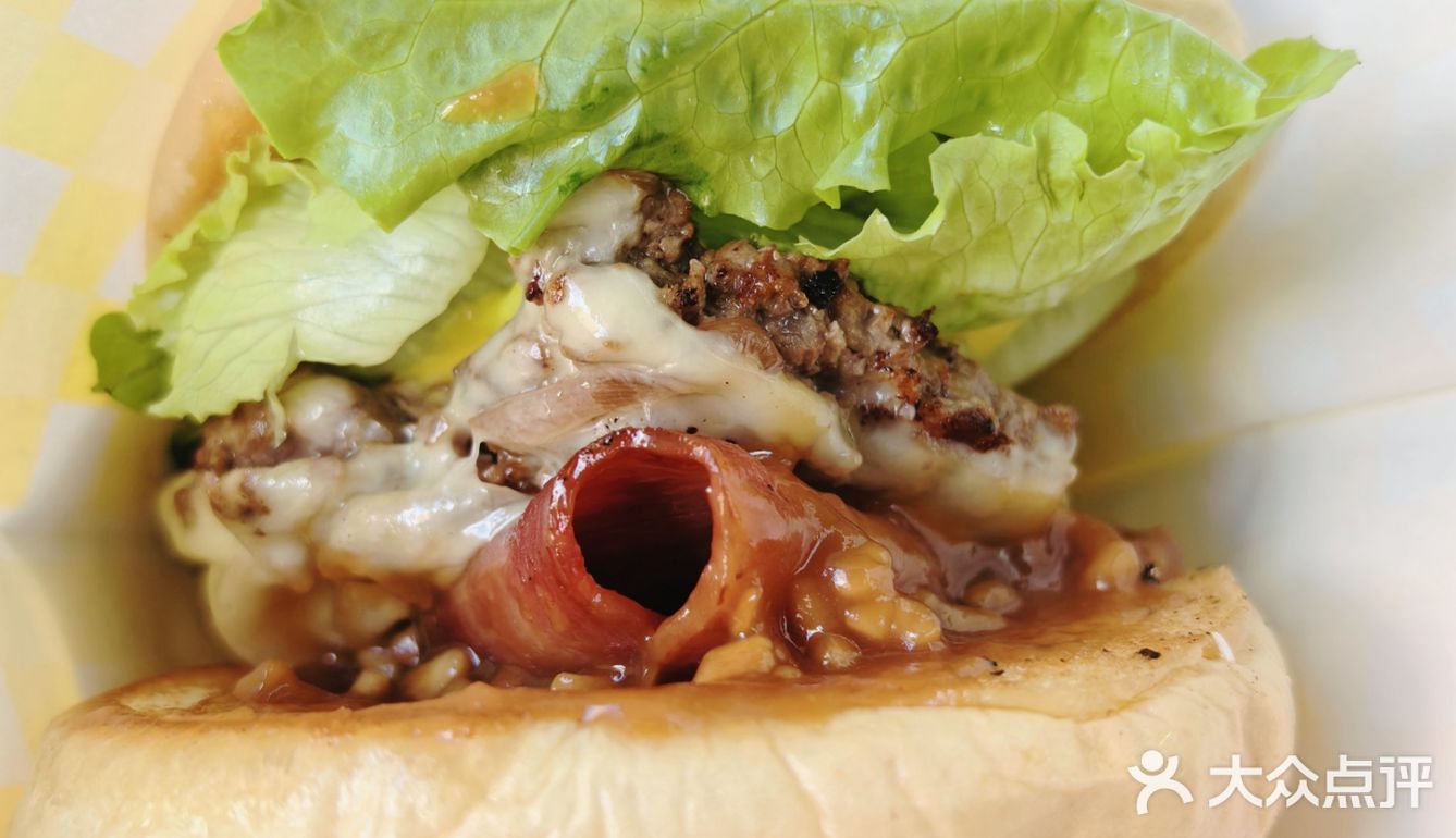 超美味的牛肉汉堡🍔