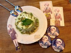 斑斓开心果瀑布蛋糕-Blac+Blac(中海环宇荟店)