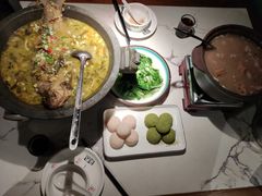 -小凤庭·地道湖北菜武昌鱼·藕汤(38年黄鹤楼店)