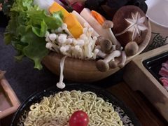 -湊湊火锅·茶憩(东城万达店)