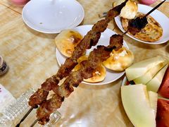 烤肉大串-玉龙喀什有名爱可德木烤包子