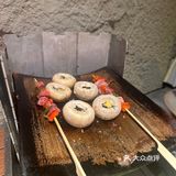 周末小姐姐带我们吃烤肉