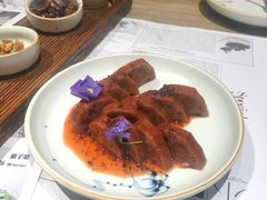 桂花糯米藕-小大董·烤鸭(凤凰汇店)