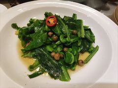 破布子炒山苏-鼎泰丰(渔阳店)