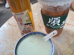 -周大娘牛乳(旧寨古村总店)