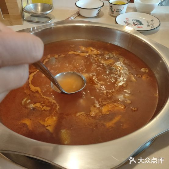 招家大院香草酸汤火锅城