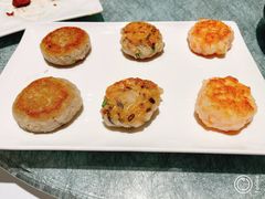 煎莲藕饼拼煎虾饼-花城苑广府菜(侨鑫店)