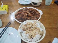 -三居鲁味坊黄焖鸡(山大路店)