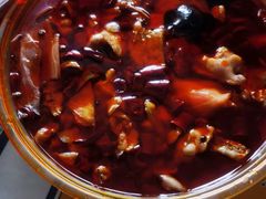 -扒虾小妹儿麻辣海鲜(宏图街店)