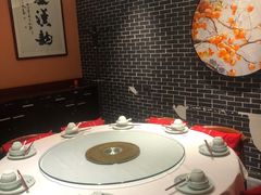 -江城小馆陕南妈妈菜·全球旅行餐厅(钟楼店)
