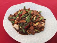-侬佳蒸菜馆(听潮店)