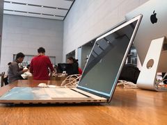 -Apple零售店(华贸购物中心店)