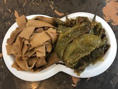 老汤干豆腐油闷青椒拼盘-张包铺(道外店)