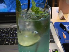 -ZING COFFEE 镜咖啡