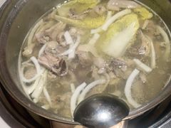 -喃喃椰·糟粕醋·椰子鸡火锅(七堡花园店)