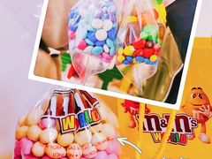 -m豆巧克力世界(上海世茂广场店)