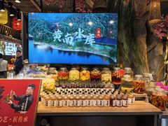 -头上红煨盐鸡·非遗院子餐厅