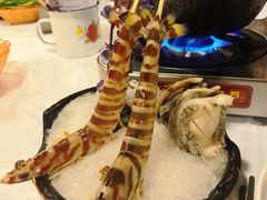 -鲜入围煮花胶鸡海鲜火锅