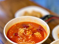 -何记花甲(海岸城旗舰店)