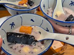 -RUXU入续糖水铺与包(卓悦中心店)