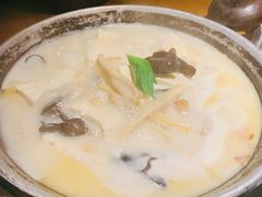 土家手掰柴火豆腐-吃饭皇帝大土家民族菜(正大广场店)