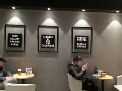 -瑞幸咖啡(新世界中心店)