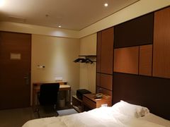 -全季酒店(上海徐家汇肇嘉浜路店)