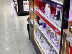 -日上免税行(浦东机场五店)