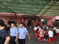 -托克逊老四号餐厅