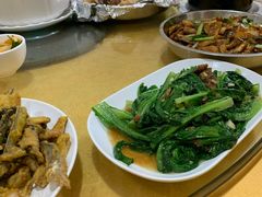 -鲤鱼塘农家山庄