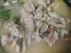 招牌黄鱼面-明呈黄鱼面馆(斜土路店)