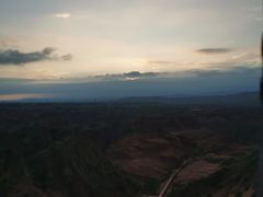 -波浪谷