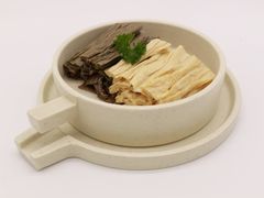 -马家斑.鲜鱼火锅(松湖万科店)