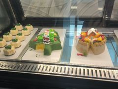 -亚洲国际大酒店·云顶阁旋转自助餐厅