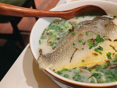 浓汤大黄鱼煨面-顶特勒·黄鱼馆·特色菜(上海大世界店)
