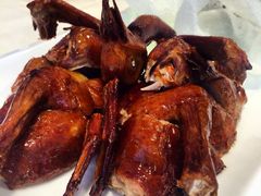 脆皮乳鸽-新斗记·新派老粤菜(海上世界店)