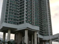 -东荟城名店仓