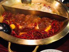 -重庆爽翻天老火锅(临平万达广场店)