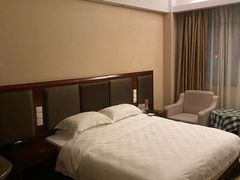 -益阳华天大酒店