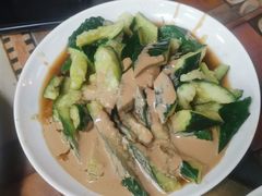 凉拌黄瓜-春雨羊汤店(广开四马路总店)