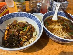 -沪西老弄堂面馆(定西路店)