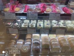 -红宝石·鲜奶小方·海派西点房(莘庄龙之梦店)