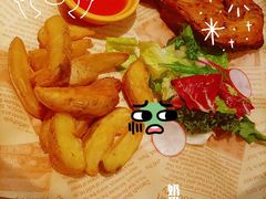 -JINNS锦时 steak&pizza(浸信会礼拜堂旧址店)