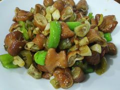 尖椒脆皮大肠-三千西子
